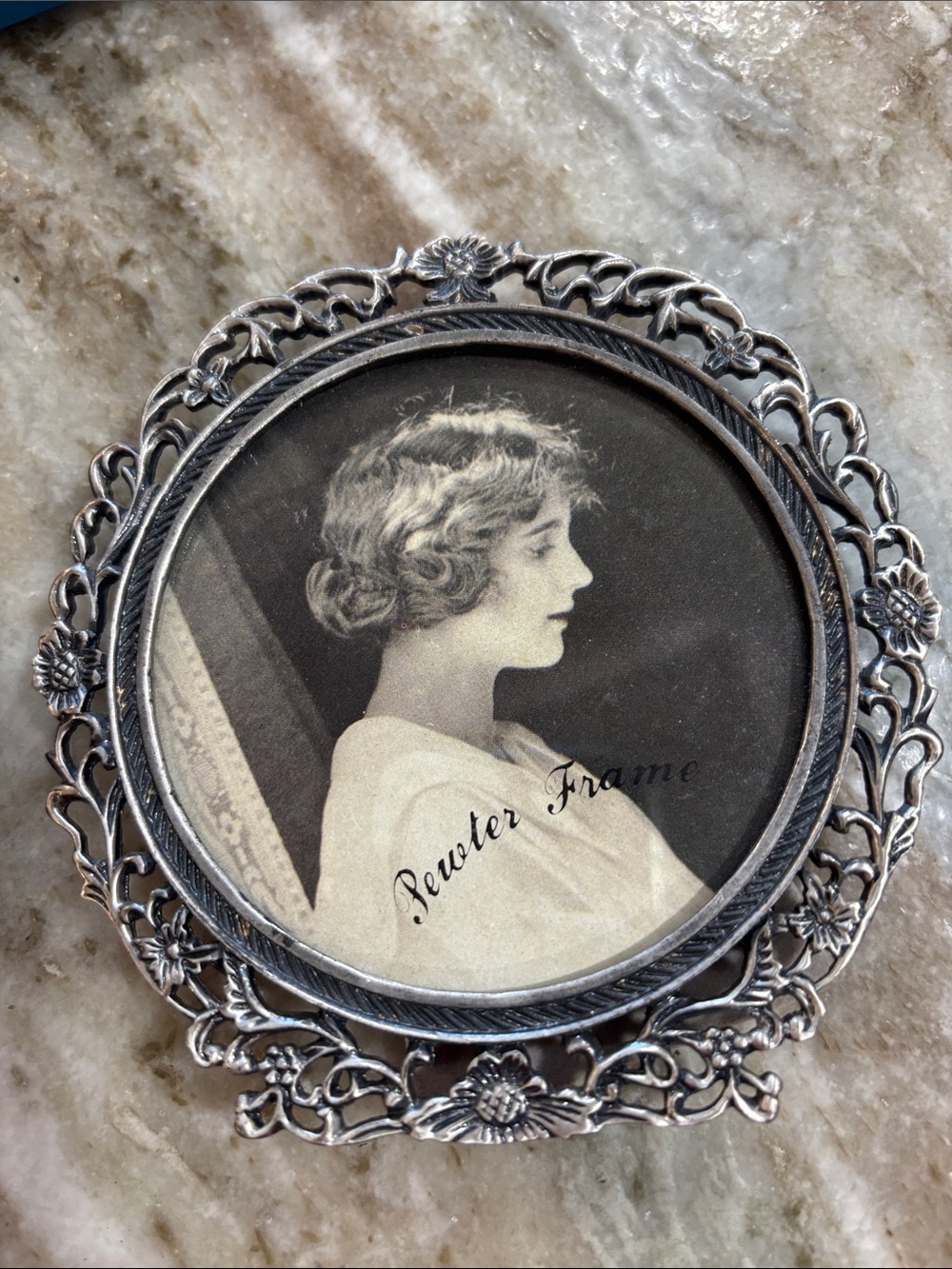 Linco Ornate Round Pewter Photo Frame - Silver Floral Design